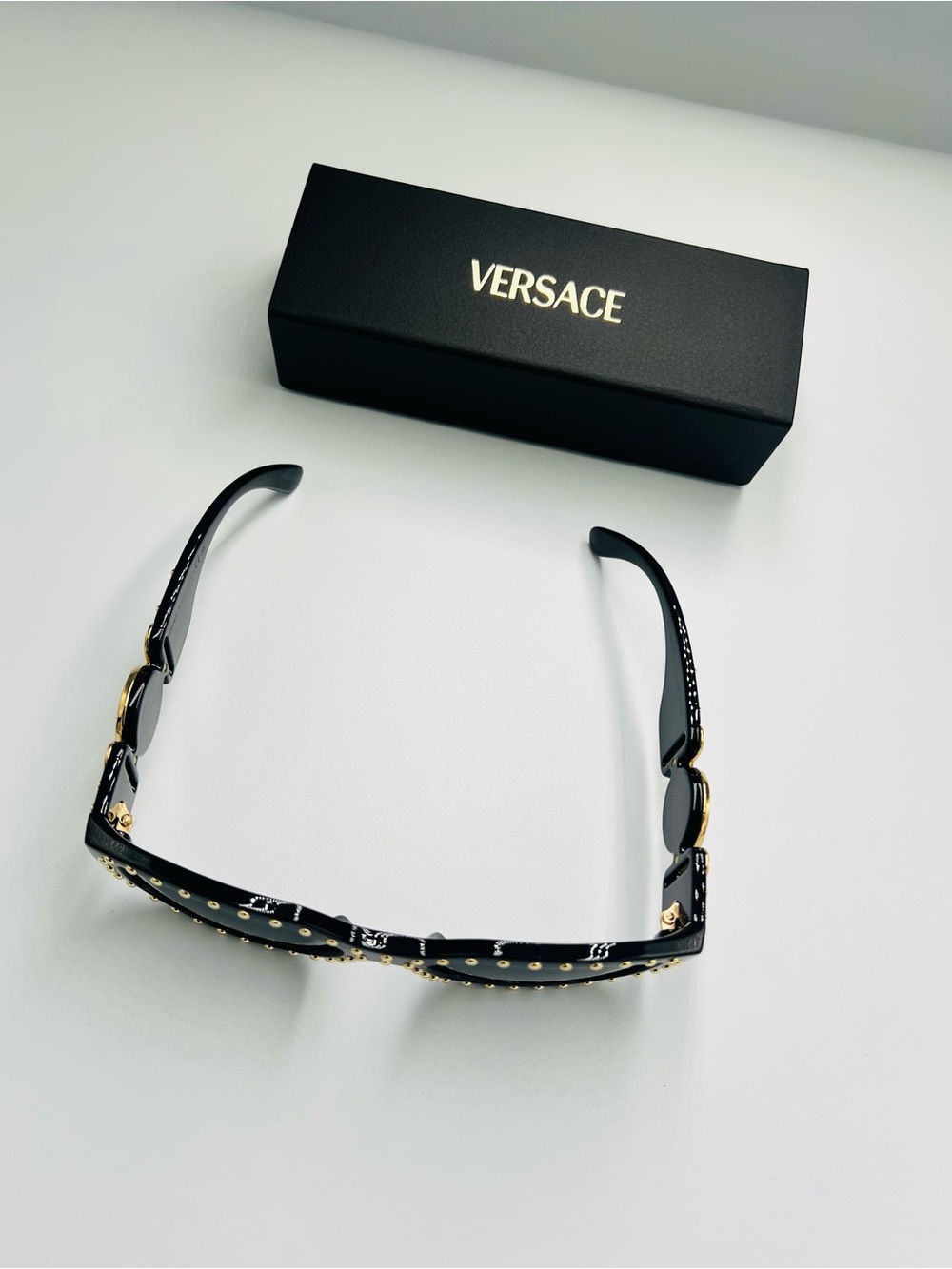 Versace Medusa Biggie Stud Embellished Sunglasses NWOT - Picture 5 of 8
